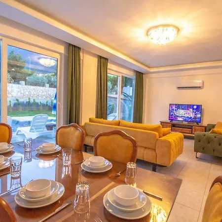 别墅 Opal Villa, Oezel Havuzlu, 费特希耶