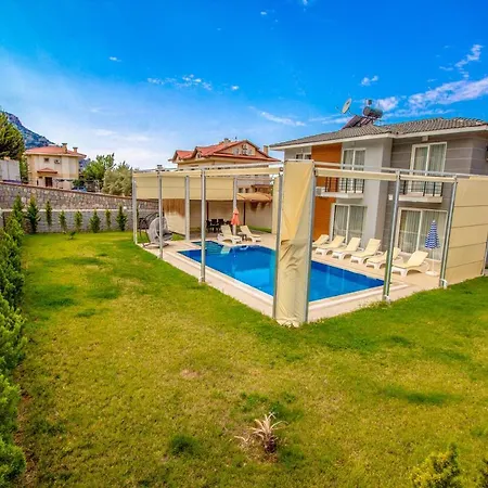 Opal Villa, Oezel Havuzlu, Villa