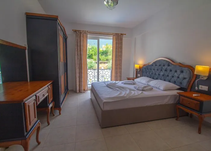 Opal Villa, Oezel Havuzlu, Vila *