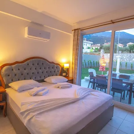 Opal Villa, Oezel Havuzlu, Villa